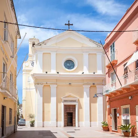 Guesthost - La Ca' Rosa * Carloforte (Isola di San Pietro)