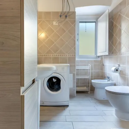 Guesthost - La Ca' Rosa Apartamento *