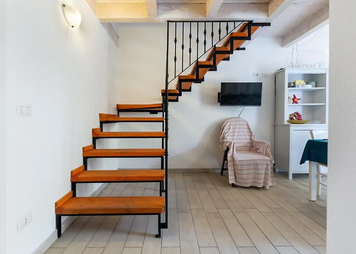 Guesthost - La Ca' Rosa Appartement *